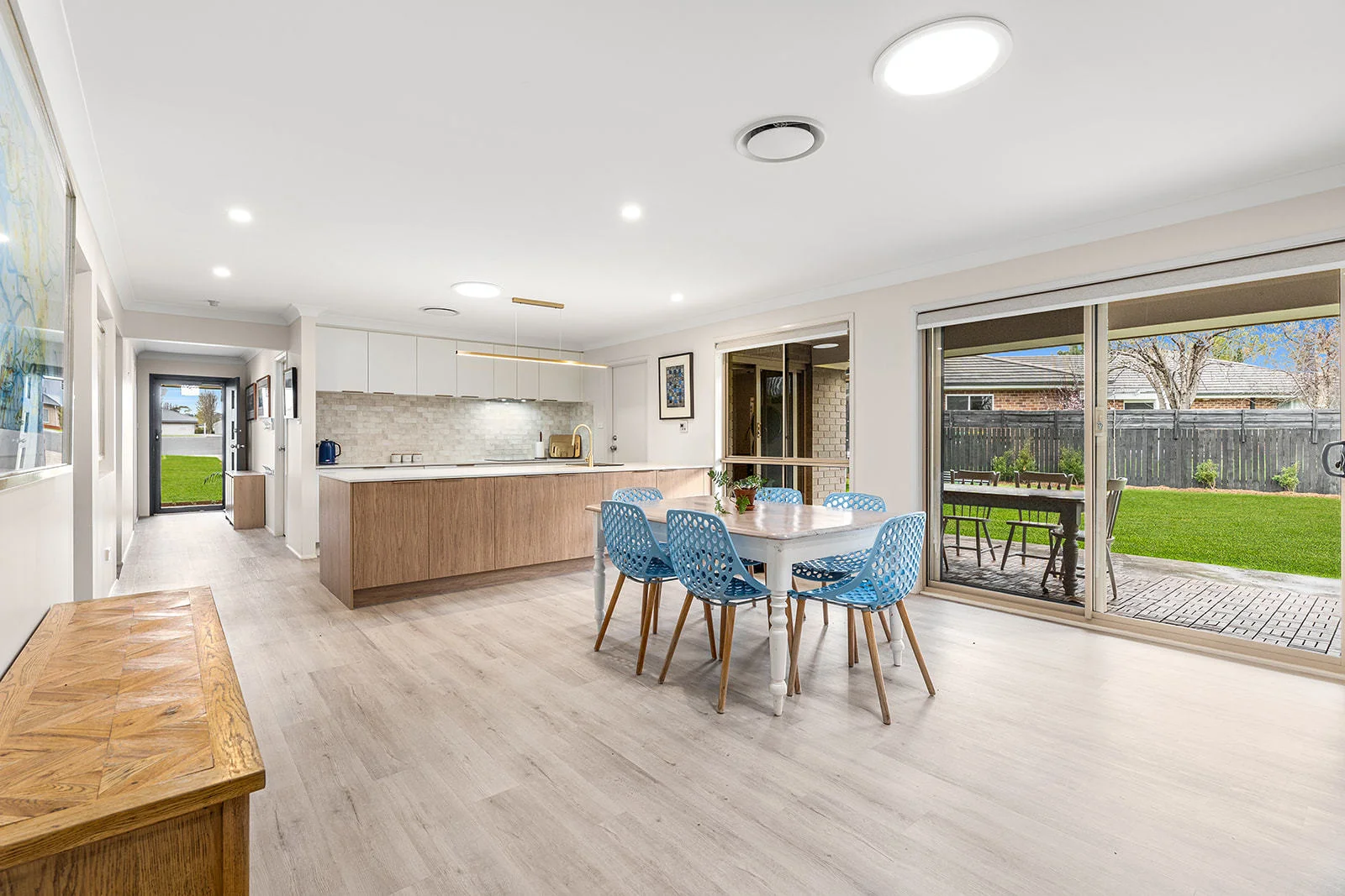 8 Lansdown Place, Moss Vale, NSW 2577