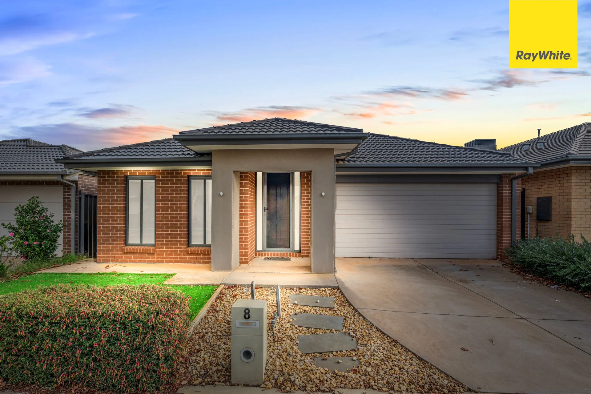 8 Letchworth Street, Strathtulloh, Vic 3338