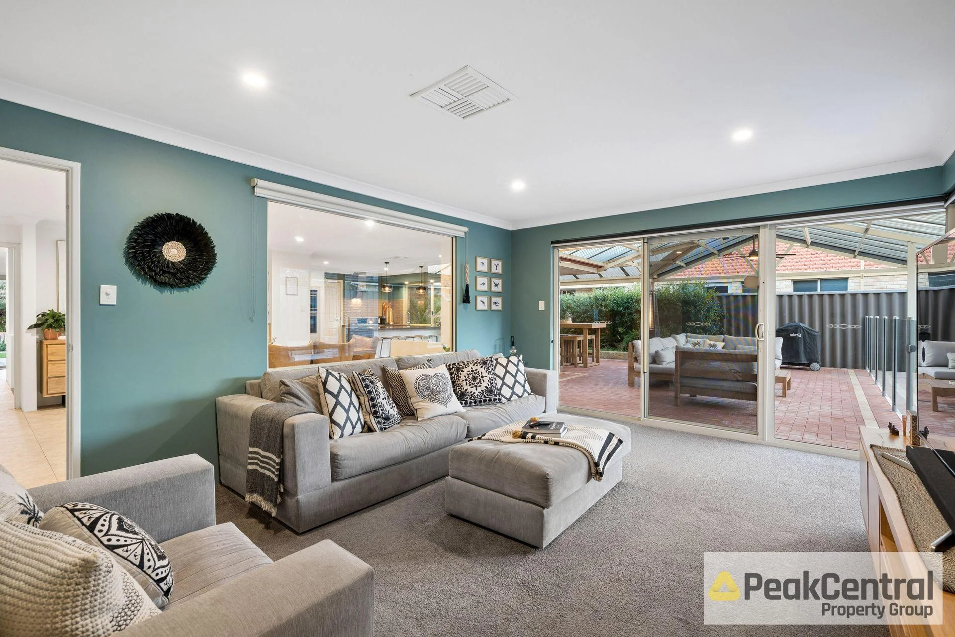8 Melia Cove, Canning Vale, WA 6155