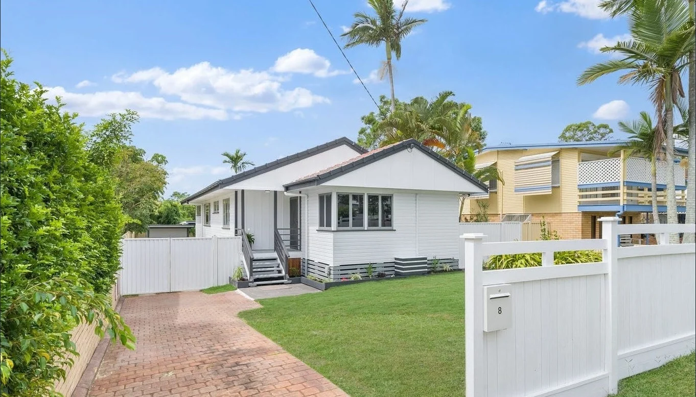 8 Milanion Cres, Carindale, Qld 4152