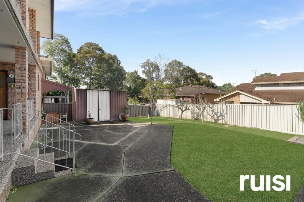 8 Nesbitt Place, Prairiewood, NSW 2176