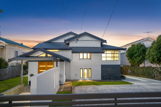 8 Oceana Terrace, Manly, Qld 4179