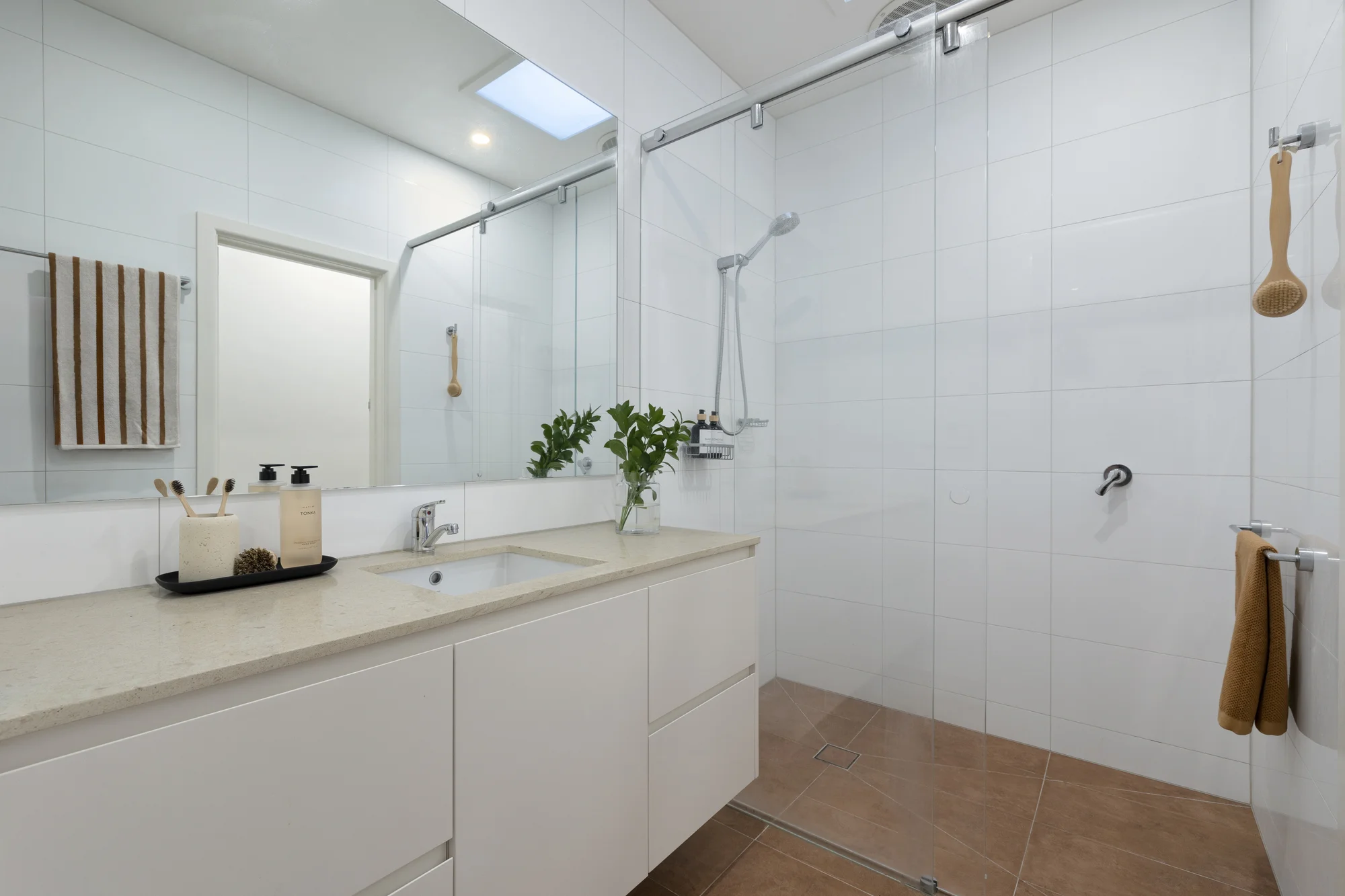 8 Oswald Thomas Avenue, Hampton East, Vic 3188