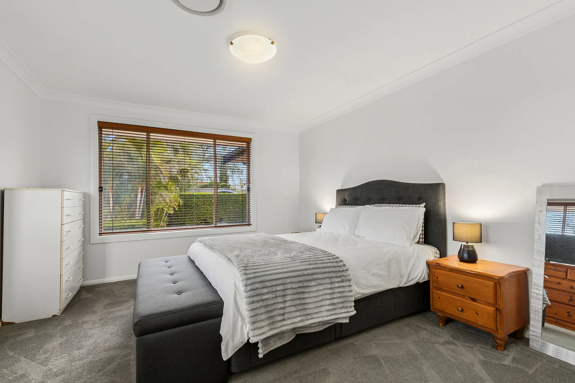 8 Oxford Falls Road, Beacon Hill, NSW 2100