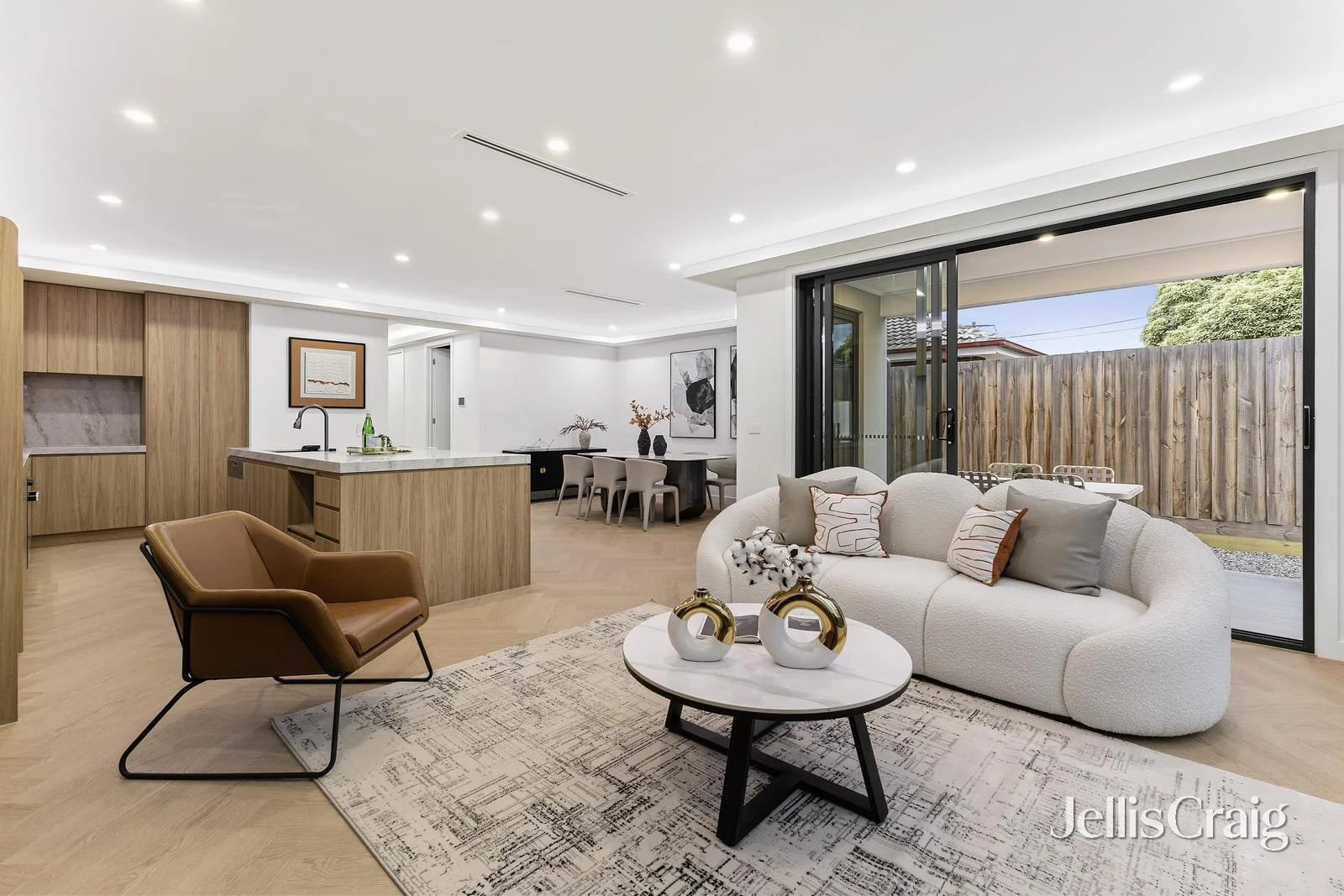 8 Paul Street, Doncaster, Vic 3108