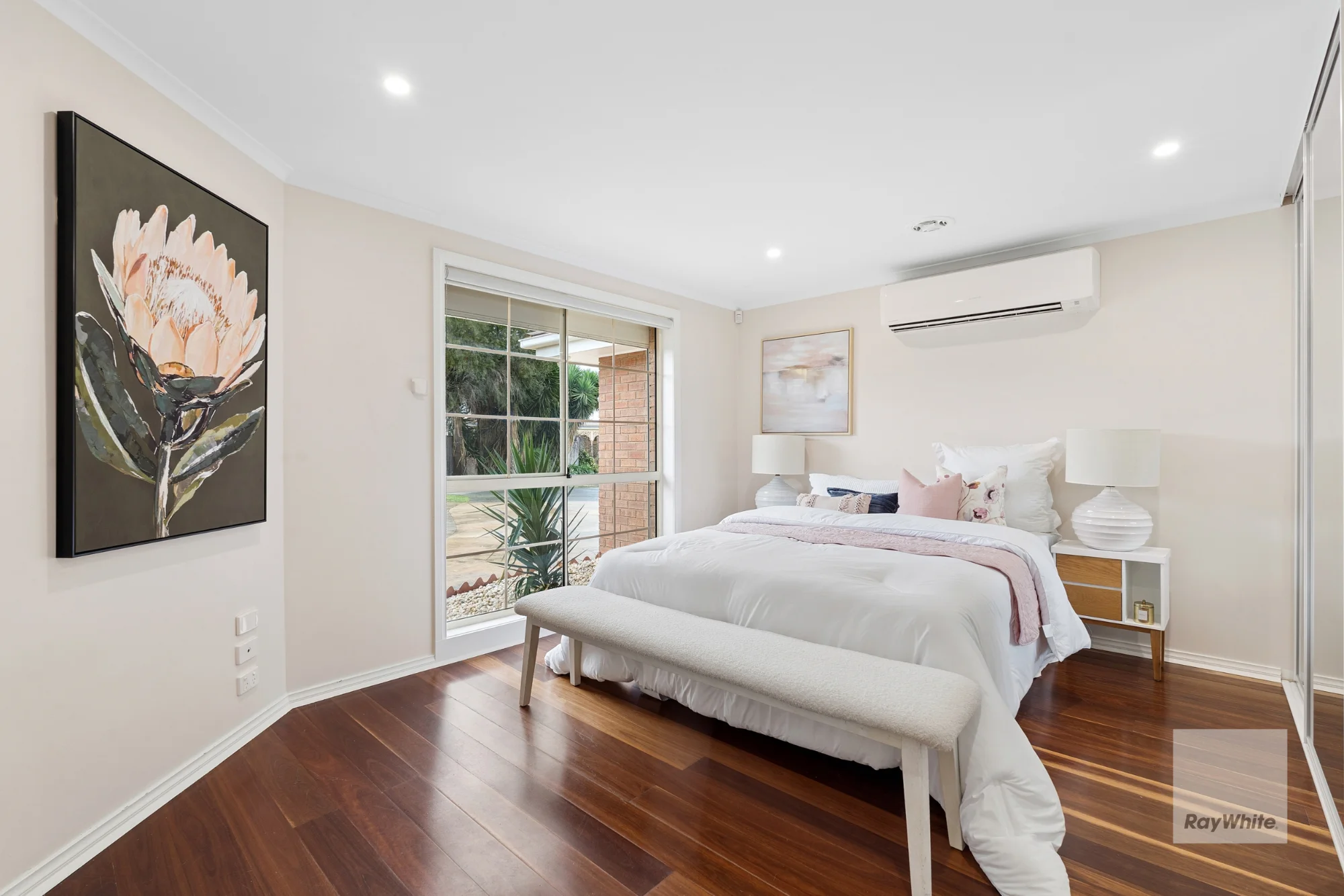 8 Preston Place, Taylors Lakes, Vic 3038
