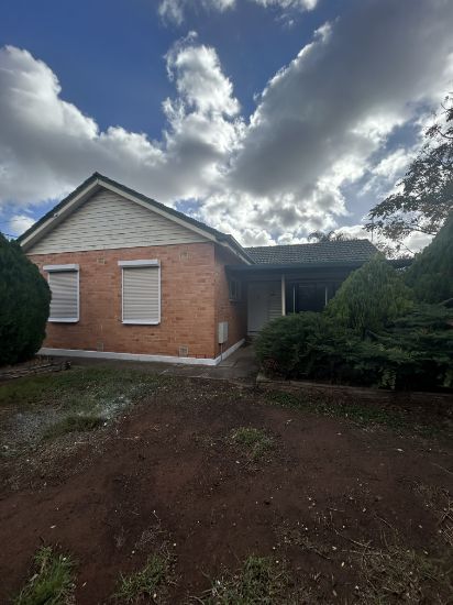8 Prunus Avenue, Elizabeth Vale, SA 5112
