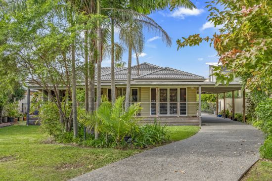 8 Queen Street, Warners Bay, NSW 2282