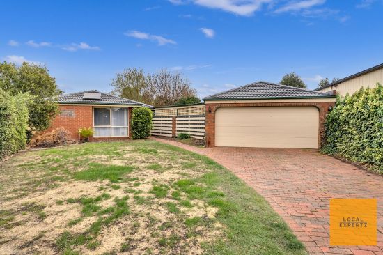8 Radford Court, Brookfield, Vic 3338