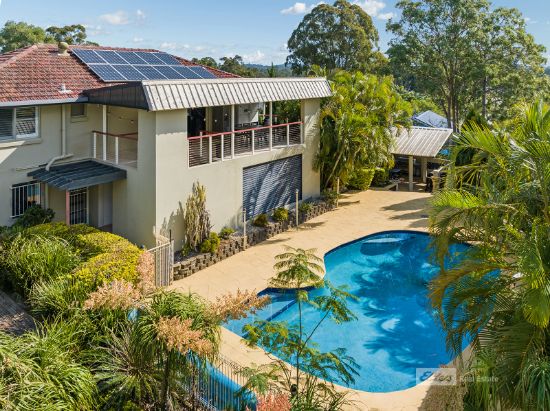 8 Rogers Parade, Everton Park, Qld 4053