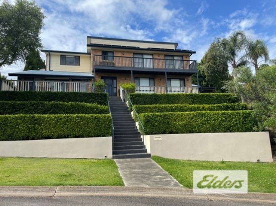 8 Rosebery Avenue, Macquarie Hills, NSW 2285