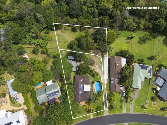 8 Sea Breeze Place, Boambee East, NSW 2452