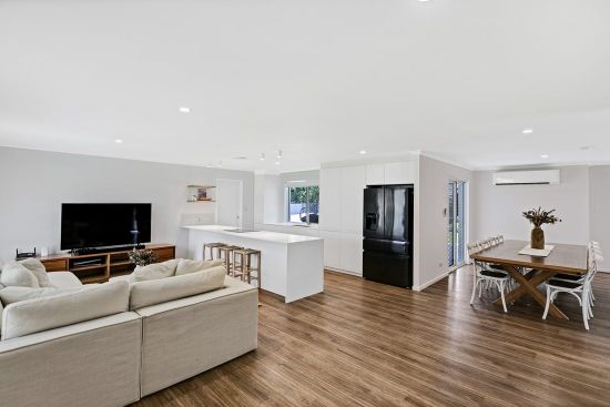 8 Setonhall Court, Sippy Downs, Qld 4556