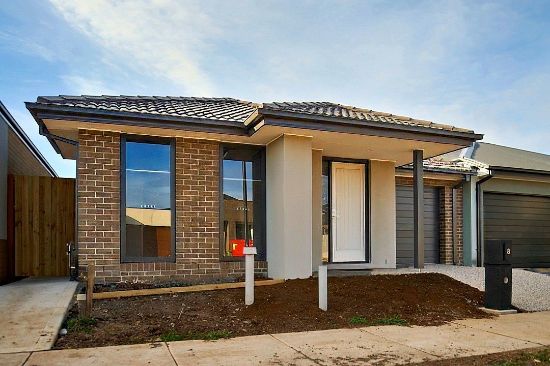 8 Shiraz Avenue, Fraser Rise, Vic 3336