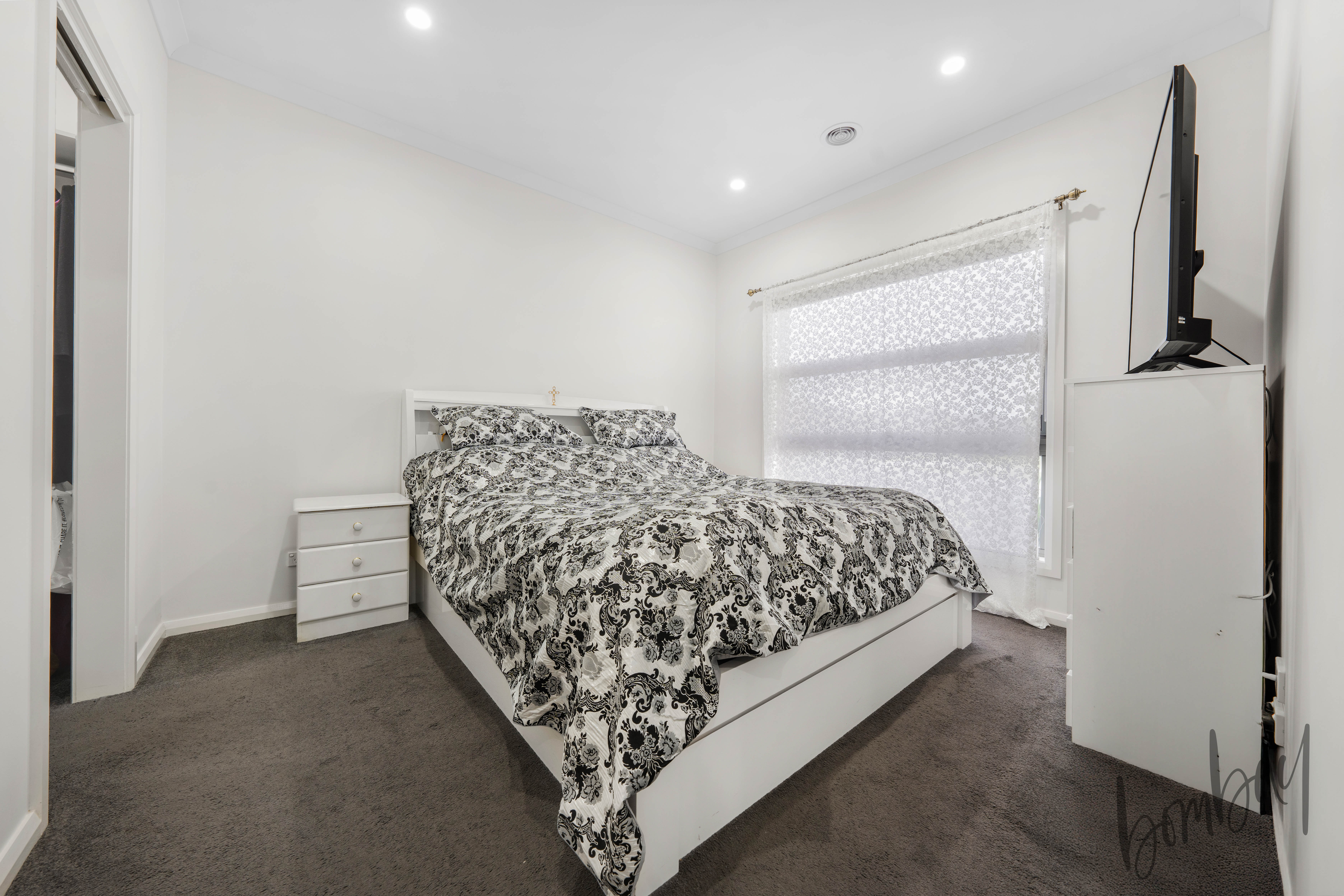 8 Stonrise Street, Wollert, Vic 3750 8 Stonrise Street, Wollert, Vic 3750