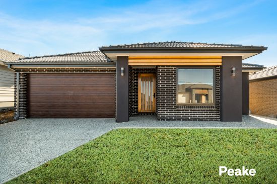 8 Sunburnt Circuit, Clyde North, Vic 3978