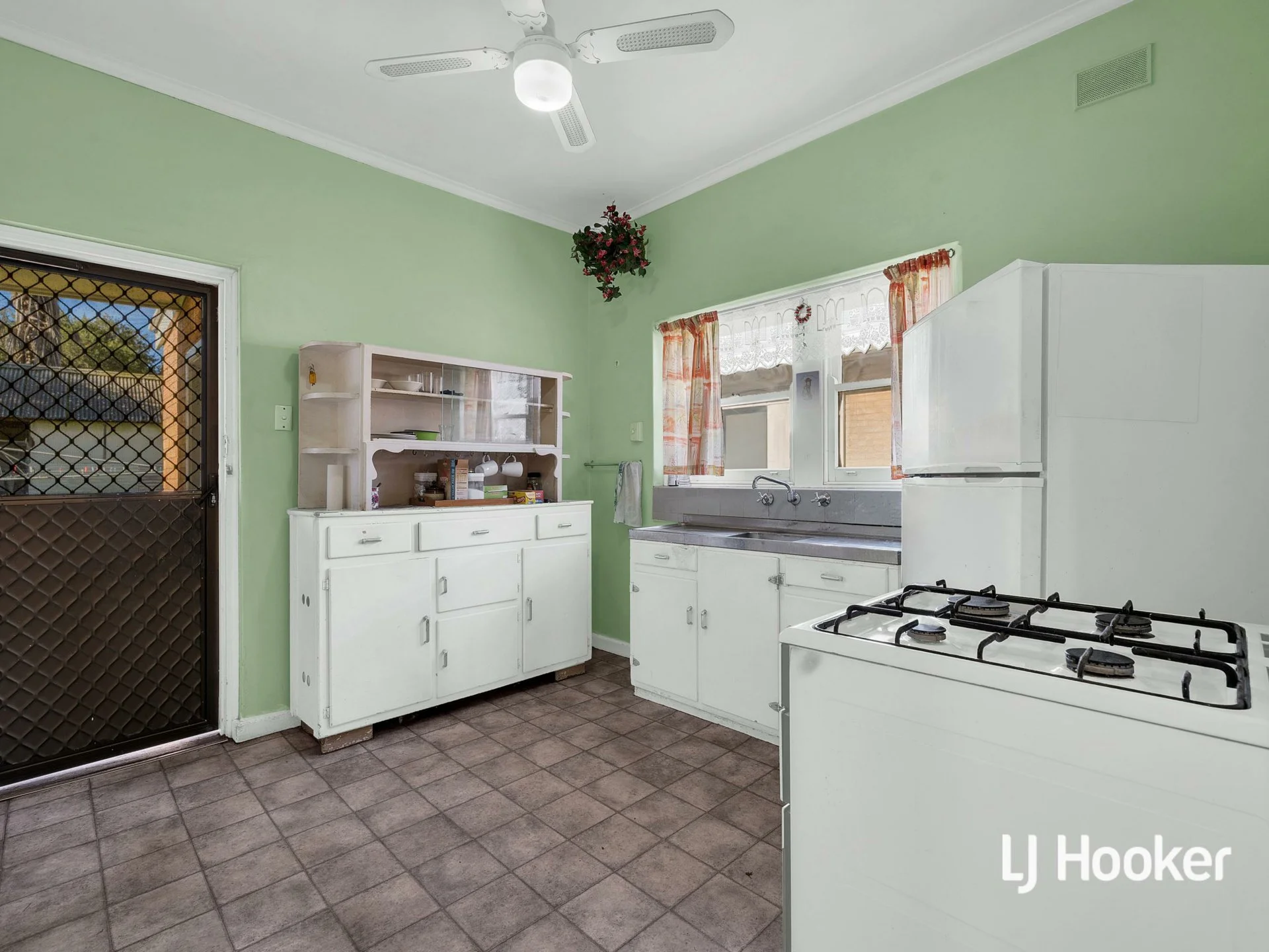 8 Sunnybrae Ave, Kilburn, SA 5084