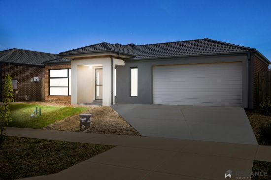 8 Toolern Waters Drive, Melton South, Vic 3338
