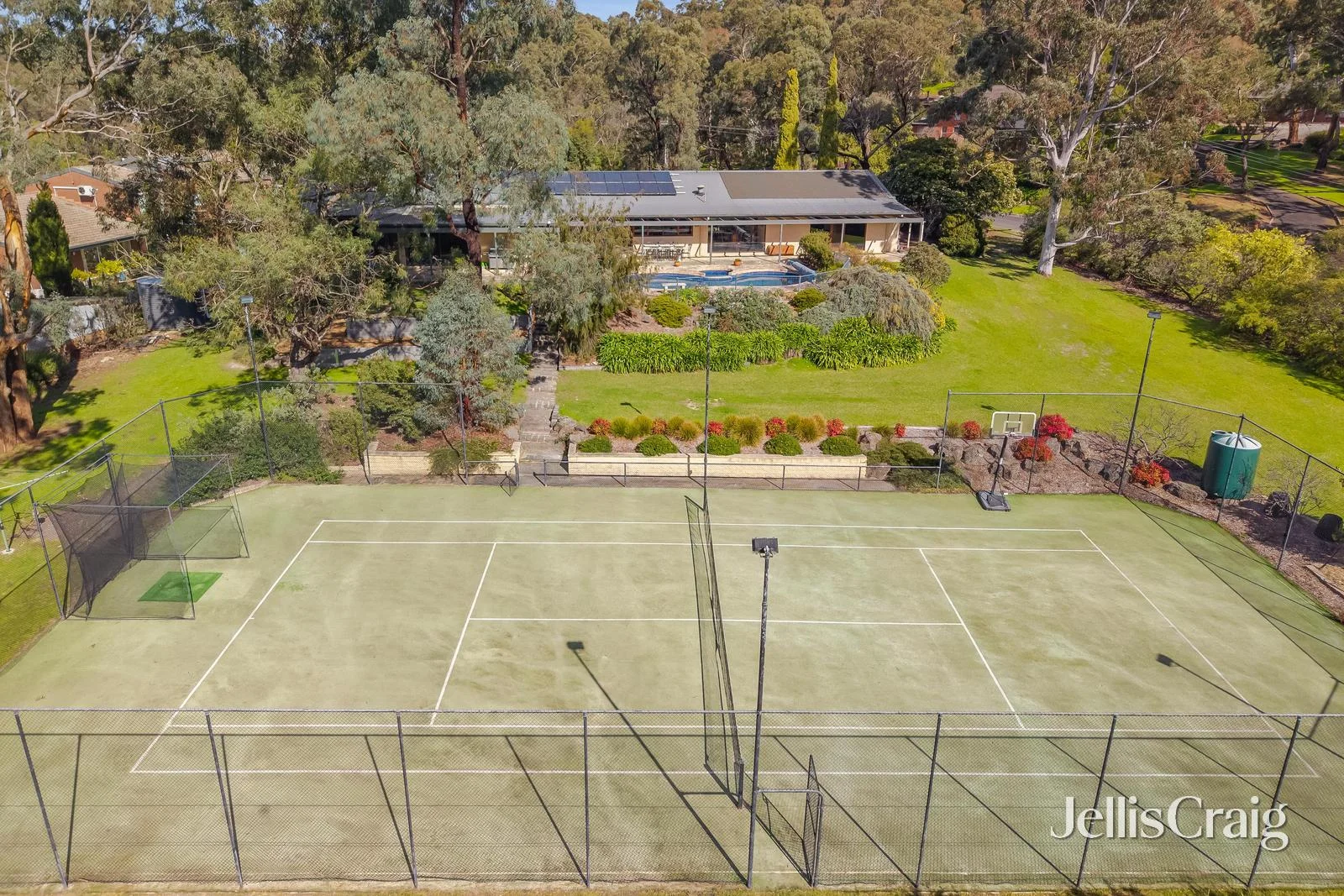 8 Whitefriars Way, Donvale, Vic 3111