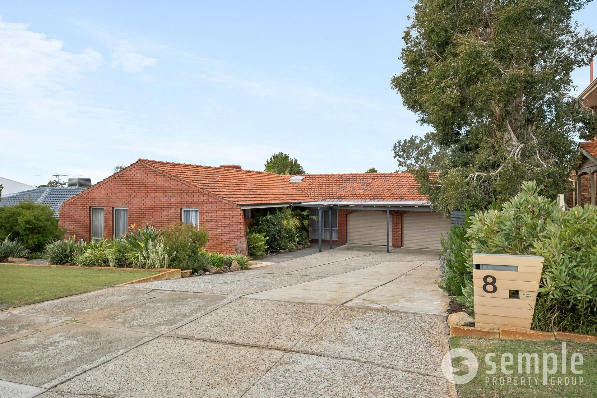 8 Whittaker Crescent, Bull Creek, WA 6149