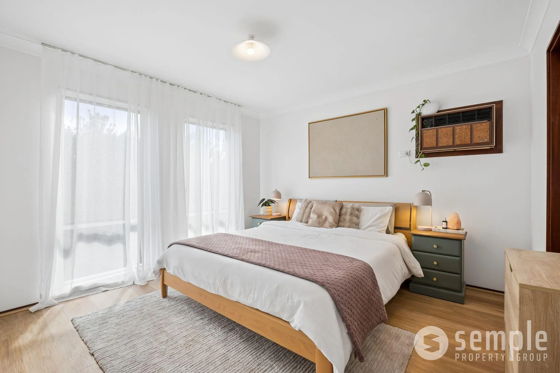 8 Whittaker Crescent, Bull Creek, WA 6149