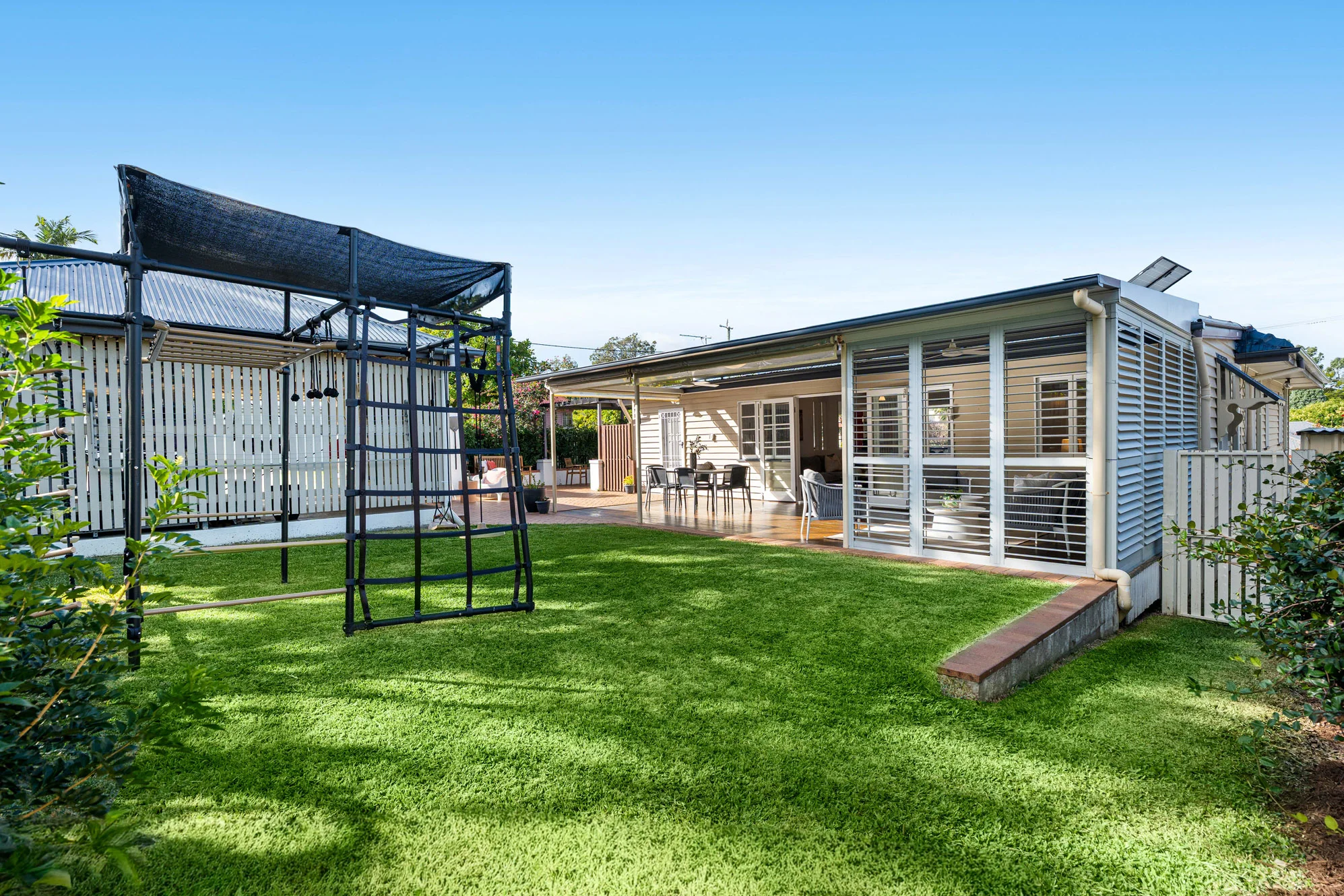 82 Florence Street, Carina, Qld 4152
