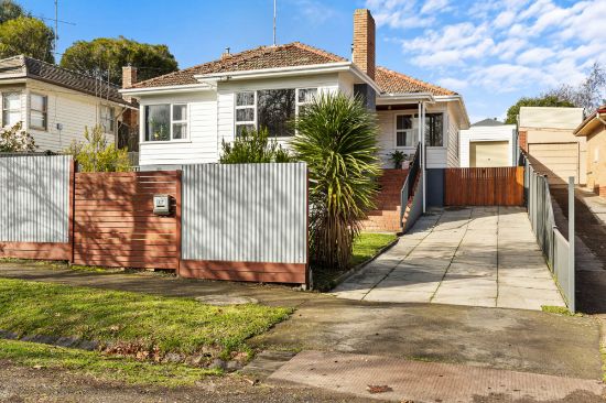 827 Laurie Street, Mount Pleasant, Vic 3350