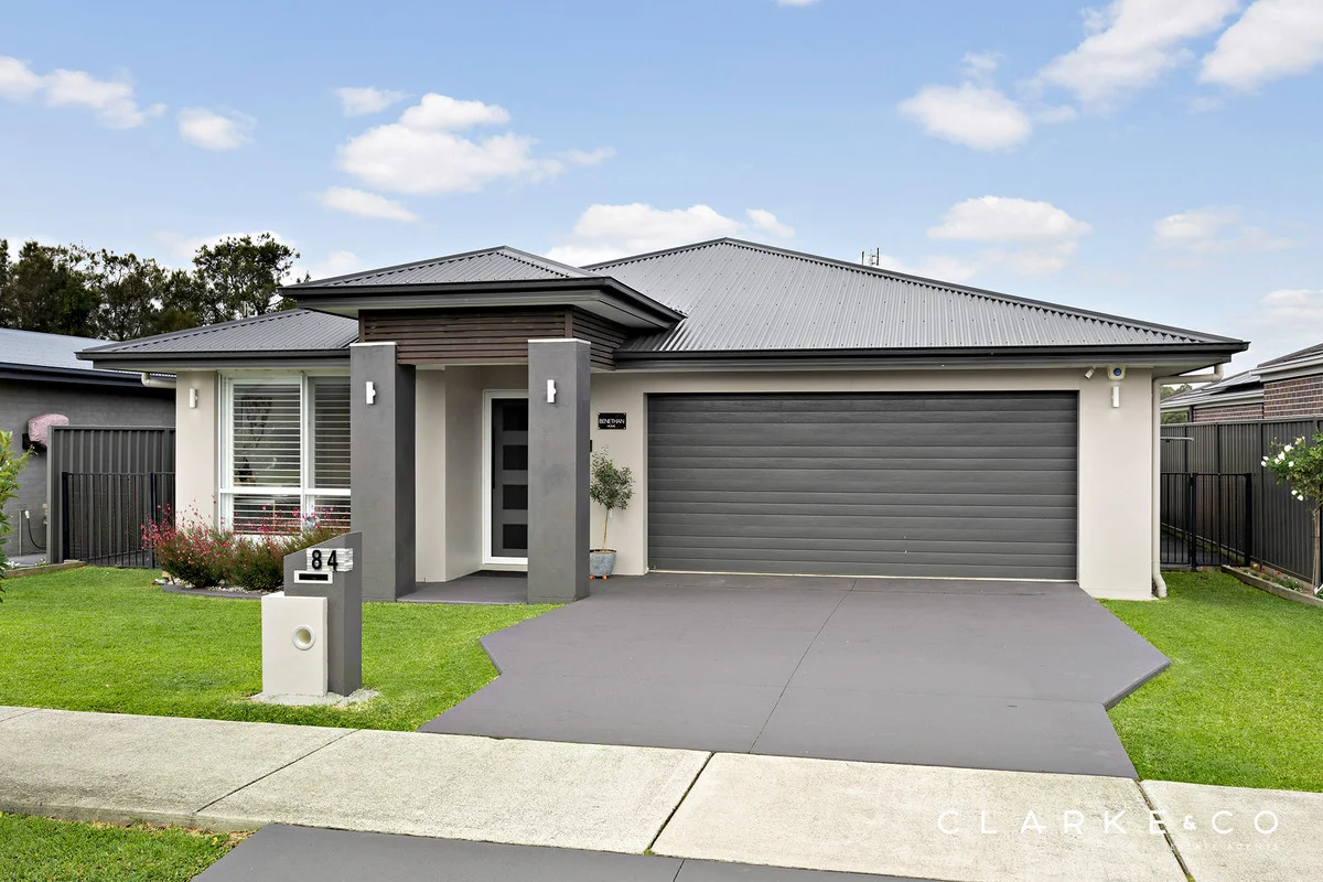 84 Grand Parade, Rutherford, NSW 2320
