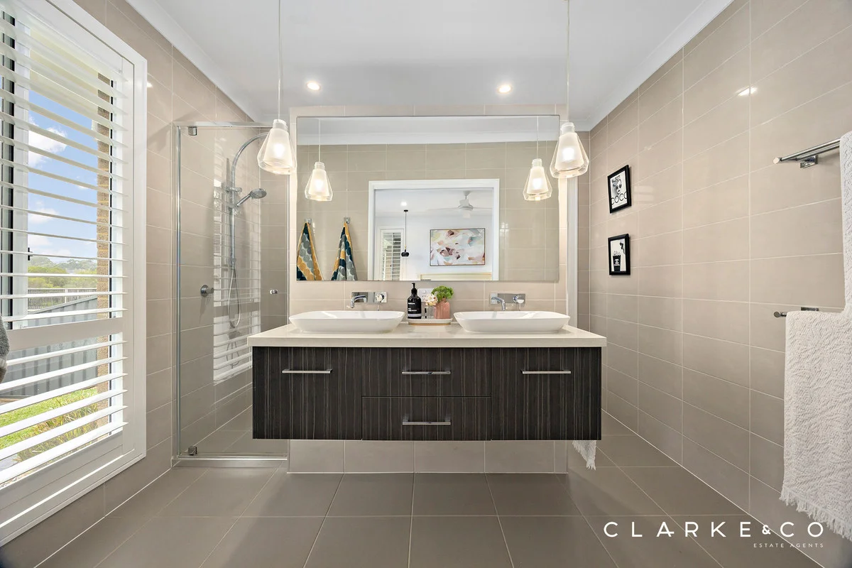 84 Grand Parade, Rutherford, NSW 2320