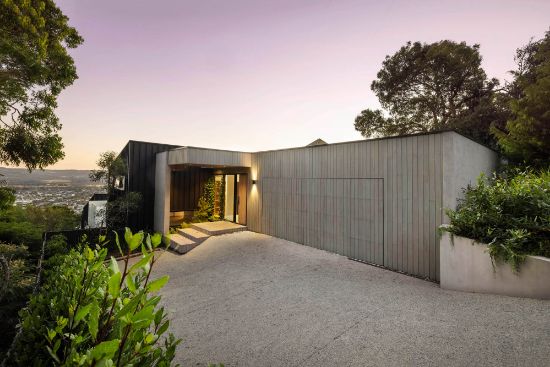 86 Ellerina Road, Mount Martha, Vic 3934