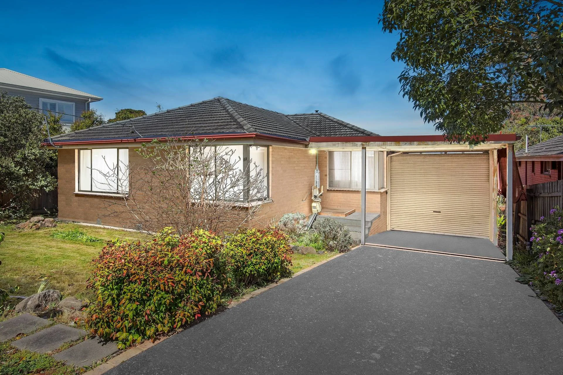 8A  Station Road, Montmorency, Vic 3094