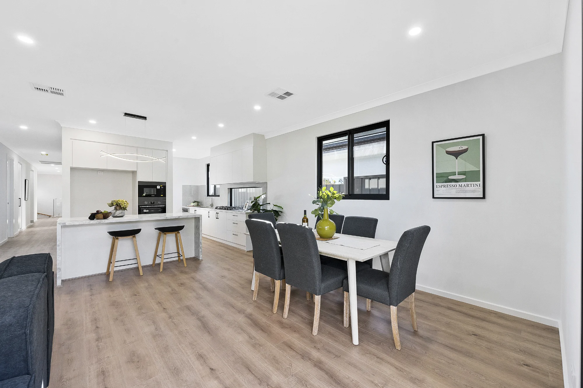 8B Flinders Drive, Valley View, SA 5093
