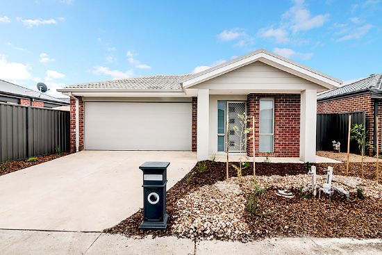 9 Baranello Crescent, Cranbourne East, Vic 3977