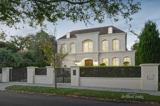 9 Cochran Avenue, Camberwell, Vic 3124
