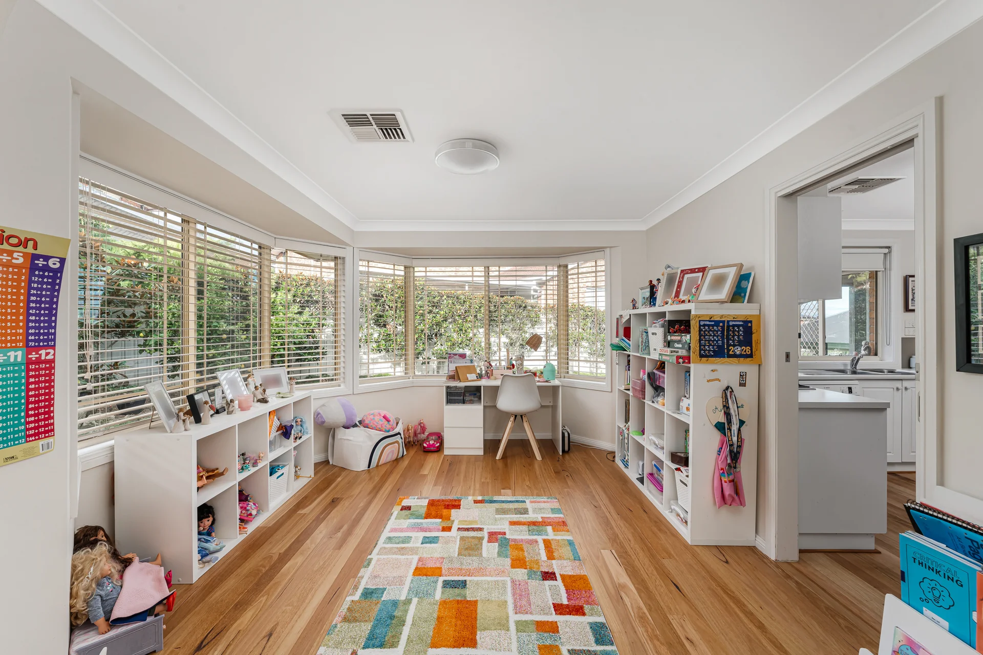 9 Comin Place, Abbotsbury, NSW 2176