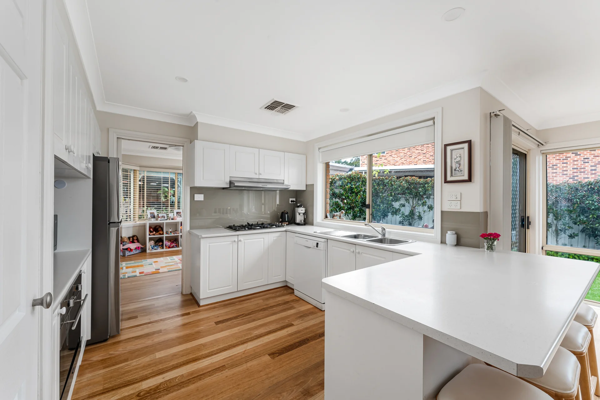 9 Comin Place, Abbotsbury, NSW 2176