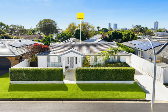 9 Dabchick Drive, Burleigh Waters, Qld 4220