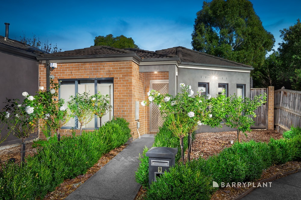 9 Deliza Walk, South Morang, Vic 3752 9 Deliza Walk, South Morang, Vic 3752