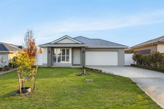 9 Eagle Ridge, Gisborne, Vic 3437