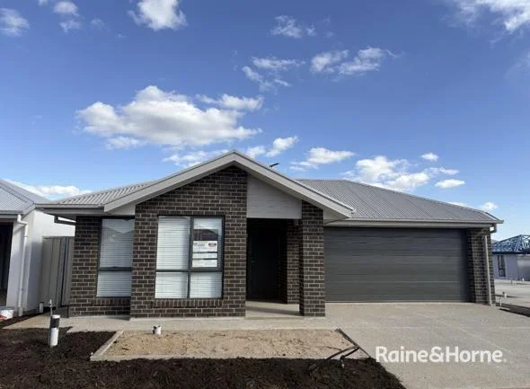 9 Elias Circuit, Munno Para West, SA 5115