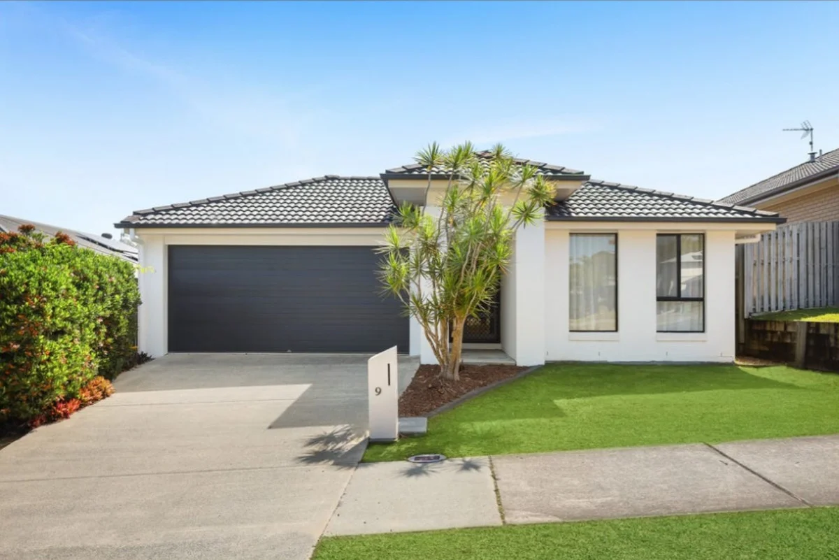 9 Ellenborough Avenue, Ormeau Hills, Qld 4208