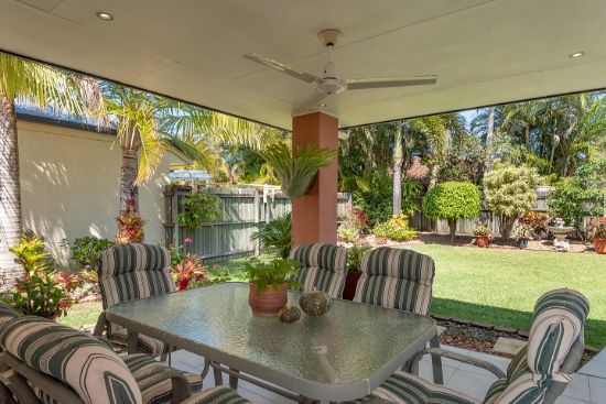 9 Fantail Pl, Twin Waters, Qld 4564