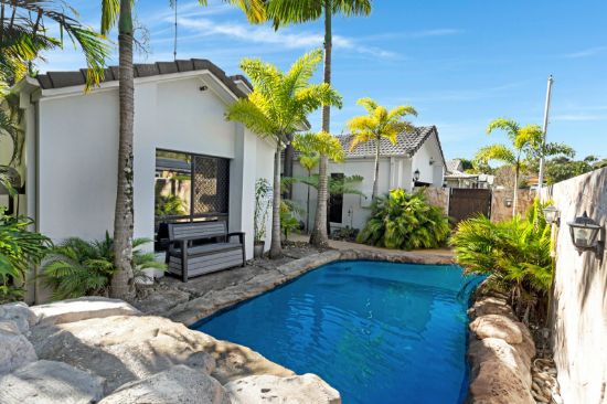 9 Fiddlewood Place, Reedy Creek, Qld 4227