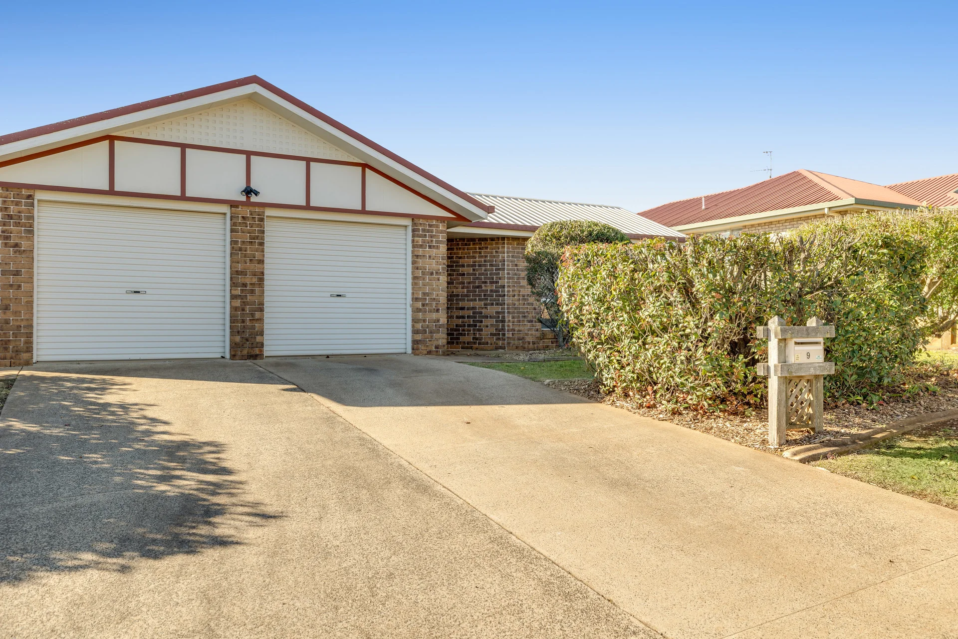 9 Gainsborough Drive, Glenvale, Qld 4350