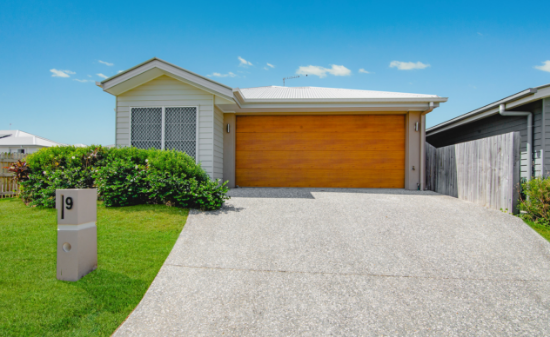 9 Katrina Street, Pimpama, Qld 4209