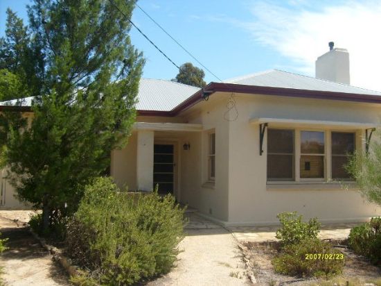 9 McMillan Street, Loxton, SA 5333