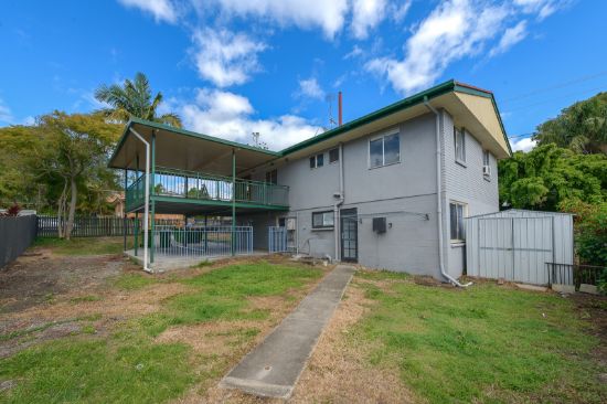 9 PENROCK PARADE, Labrador, Qld 4215