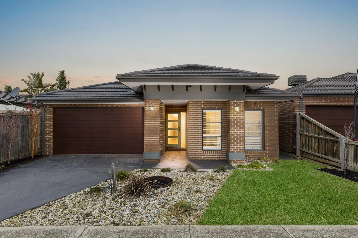 9 Riviera Drive, Hillside, Vic 3037