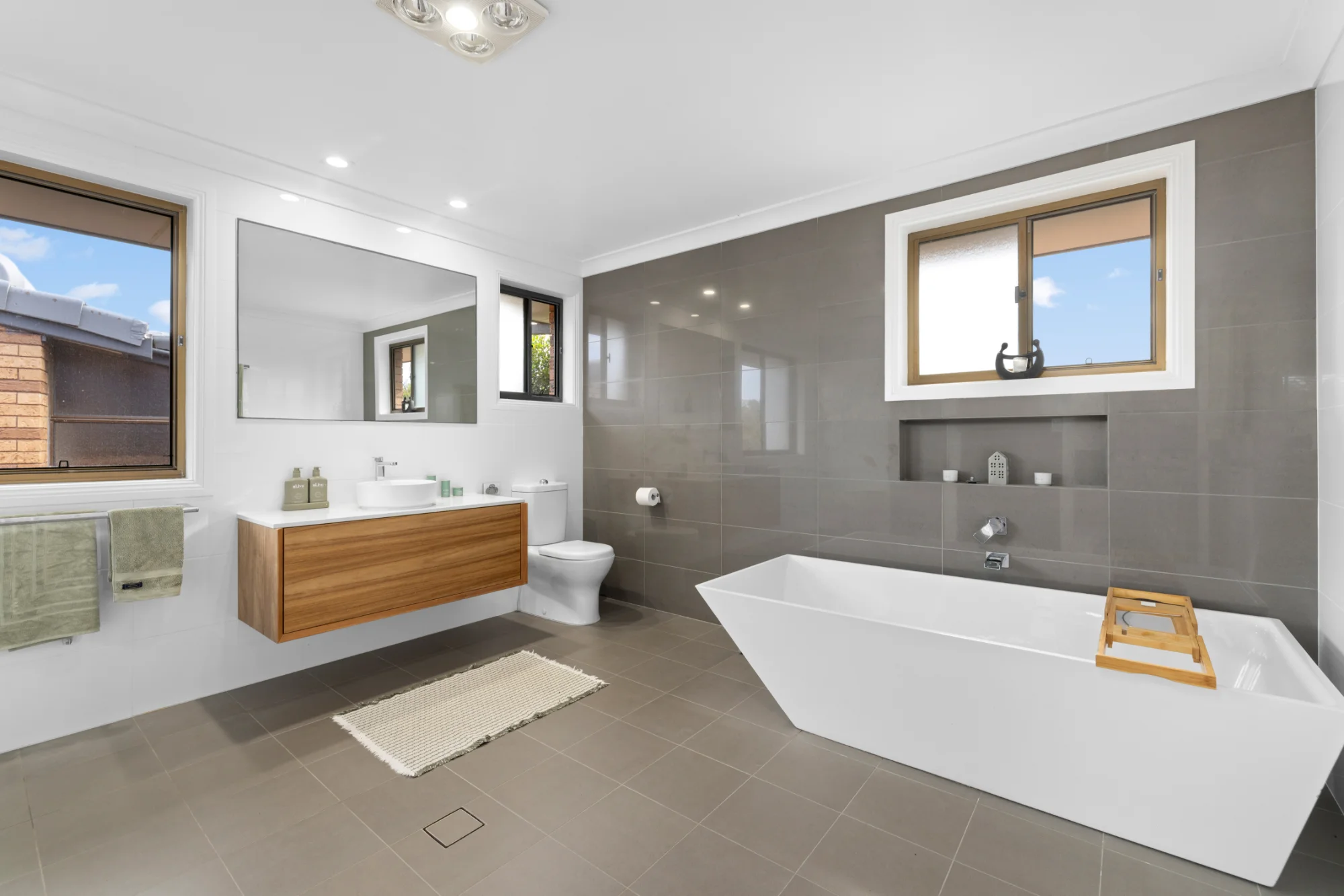 9 Rushby Drive, Old Bar, NSW 2430