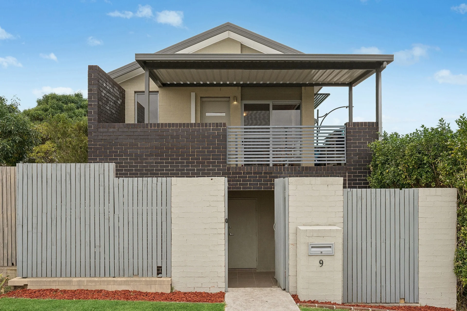 9 Starfire Avenue, Middleton Grange, NSW 2171